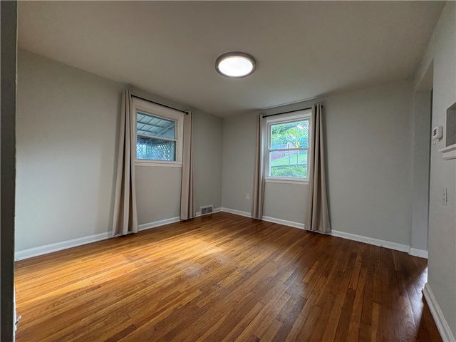 5357 Brownsville Rd, Baldwin Boro, PA 15236