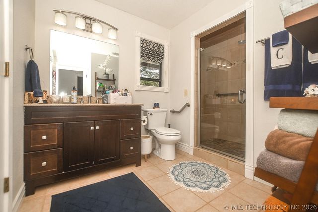 2548 Pine Tree Drive, Kansas, OK 74347
