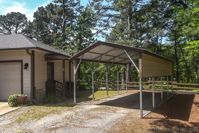 2548 Pine Tree Drive, Kansas, OK 74347