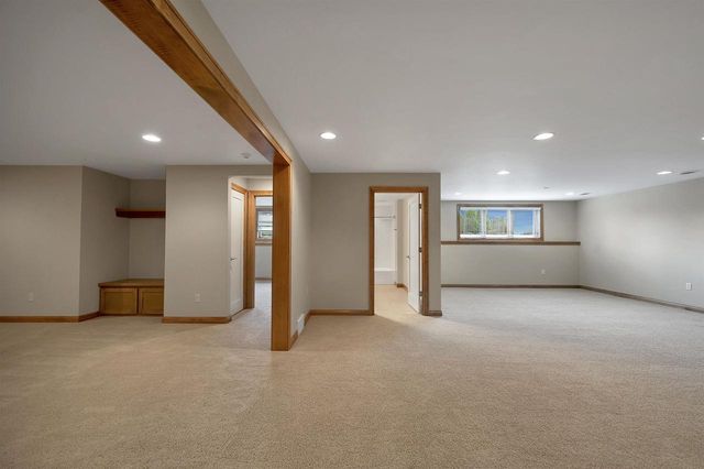 3335 LANGDON STREET, Green Bay, WI 54311