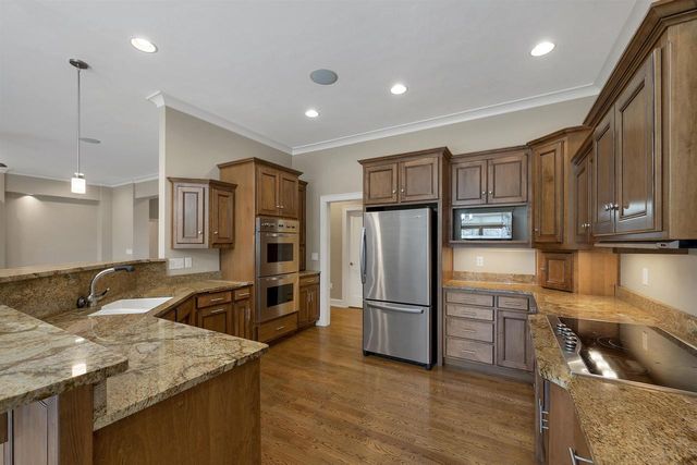 3335 LANGDON STREET, Green Bay, WI 54311