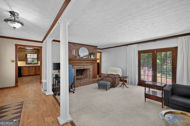 2220 Valley Creek Circle, Snellville, GA 30078