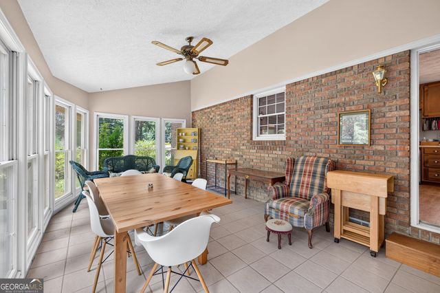 2220 Valley Creek Circle, Snellville, GA 30078