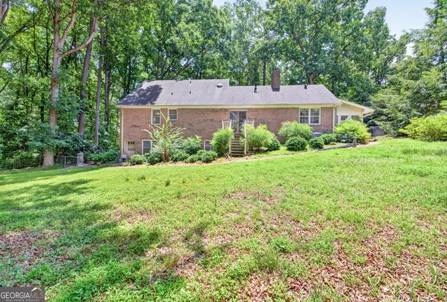 2220 Valley Creek Circle, Snellville, GA 30078