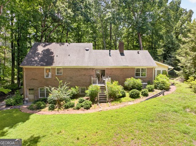 2220 Valley Creek Circle, Snellville, GA 30078