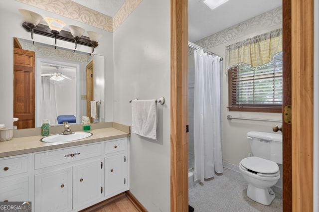 2220 Valley Creek Circle, Snellville, GA 30078