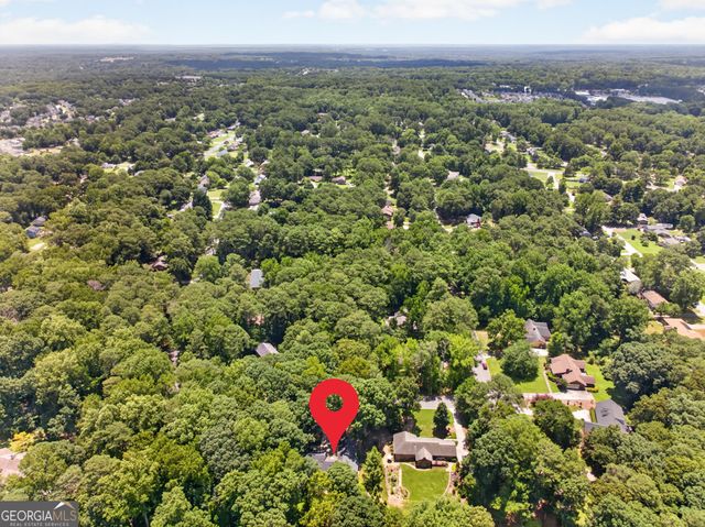 2220 Valley Creek Circle, Snellville, GA 30078