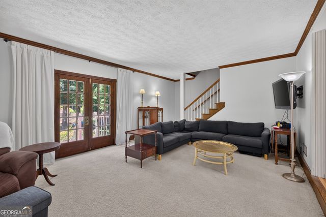 2220 Valley Creek Circle, Snellville, GA 30078