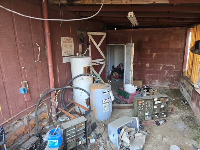 4356 Southern Oaks Road, Cleburne, TX 76031