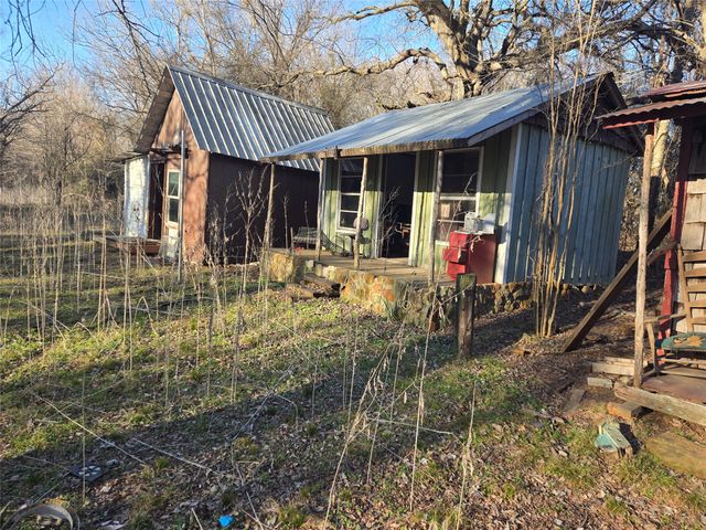 4356 Southern Oaks Road, Cleburne, TX 76031