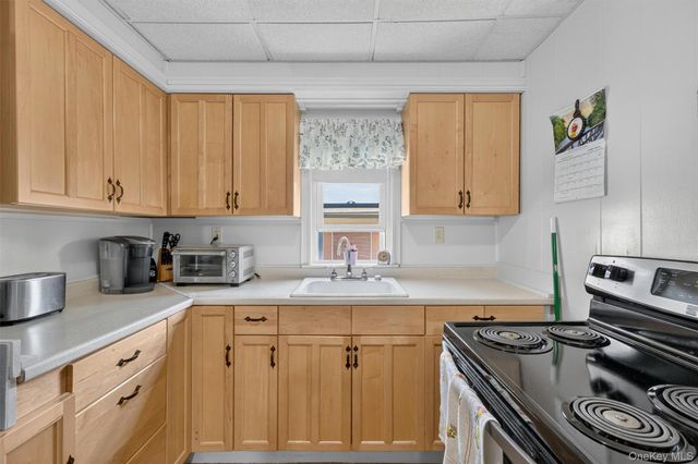 221 1st Street, Buchanan, NY 10511