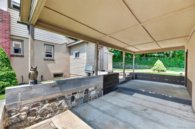 221 1st Street, Buchanan, NY 10511