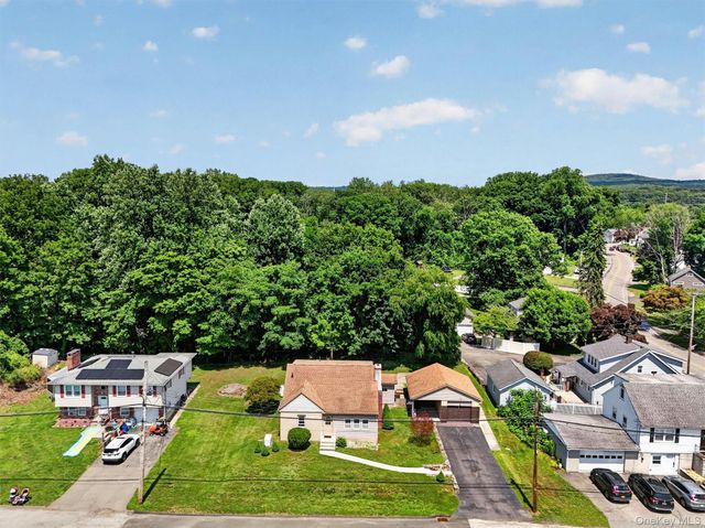 221 1st Street, Buchanan, NY 10511