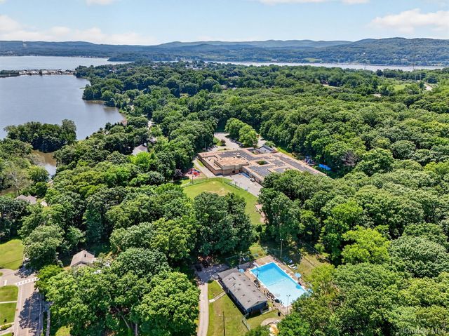 221 1st Street, Buchanan, NY 10511