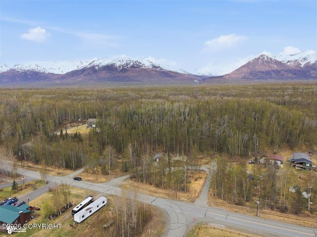 9445 E Boyd Road, Palmer, AK 99645