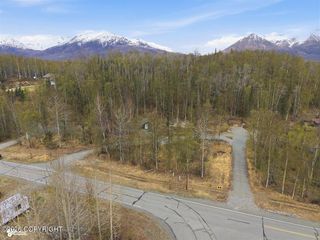 9445 E Boyd Road, Palmer, AK 99645