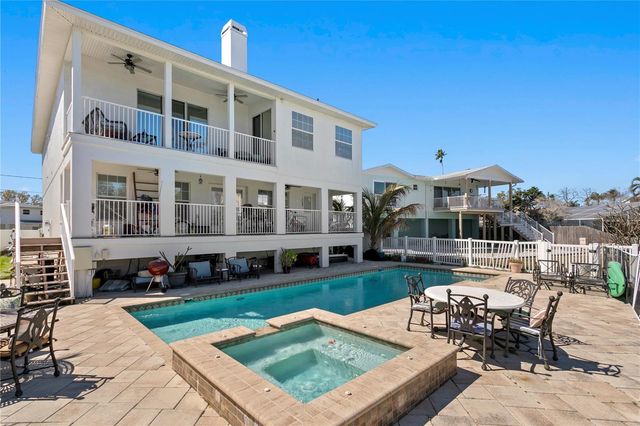 1867 BAYOU GRANDE BOULEVARD NE, St Petersburg, FL 33703