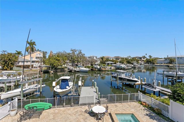 1867 BAYOU GRANDE BOULEVARD NE, St Petersburg, FL 33703