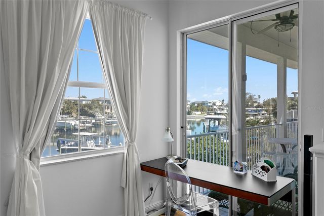 1867 BAYOU GRANDE BOULEVARD NE, St Petersburg, FL 33703