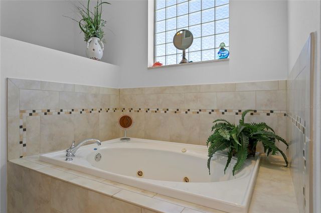 1867 BAYOU GRANDE BOULEVARD NE, St Petersburg, FL 33703