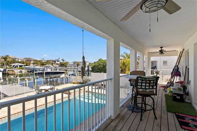 1867 BAYOU GRANDE BOULEVARD NE, St Petersburg, FL 33703