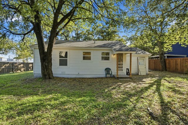 112 W Akard Street, Weatherford, TX 76086