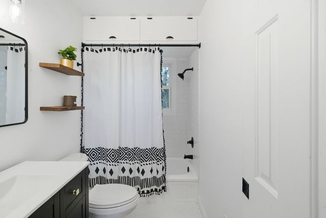 112 W Akard Street, Weatherford, TX 76086