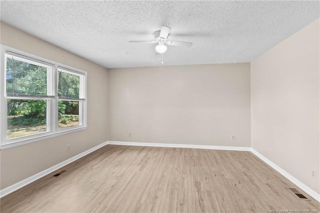 2109 Hollyridge Place, Fayetteville, NC 28304