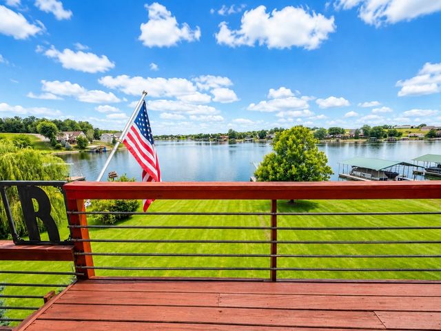3150 Indian Point Drive, Ellston, IA 50074