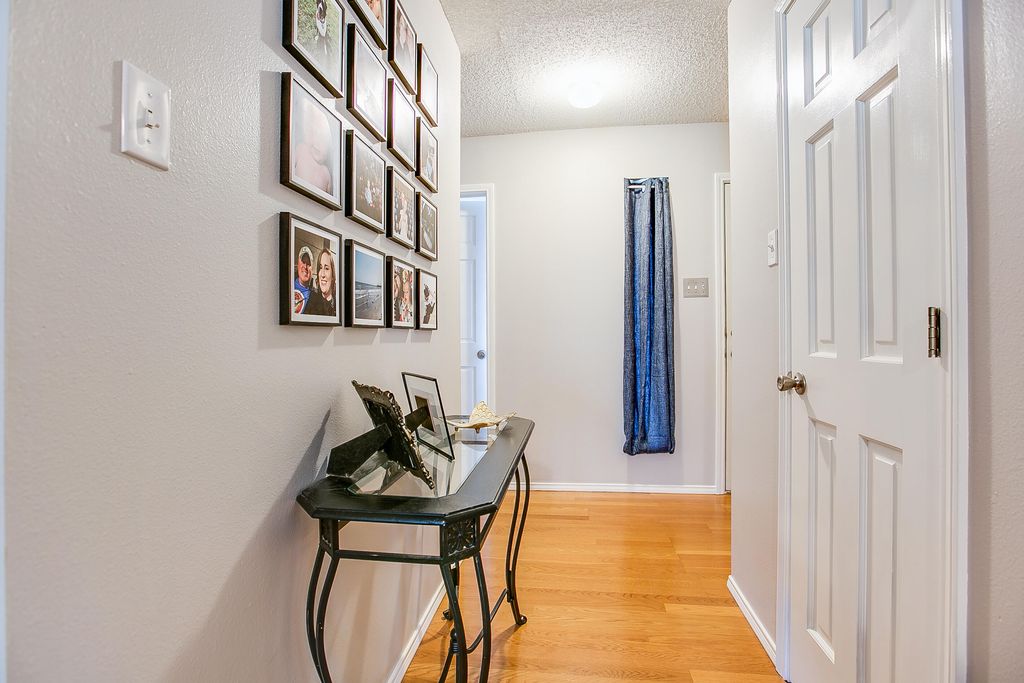 Image 3 of property listing at 1228 June Lane, San Angelo, TX 76905