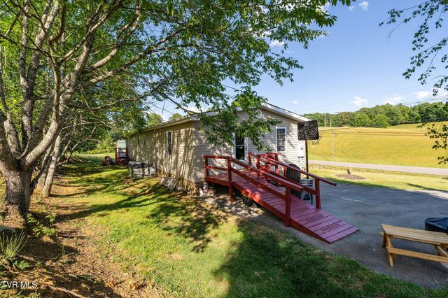 1025 Old Boones Creek Road, Jonesborough, TN 37659