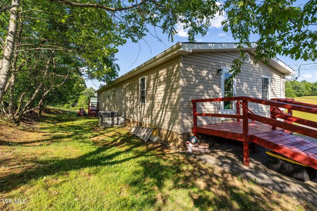 1025 Old Boones Creek Road, Jonesborough, TN 37659