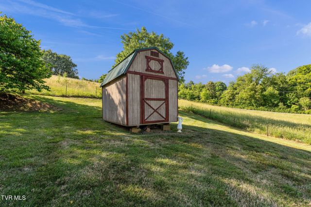 1025 Old Boones Creek Road, Jonesborough, TN 37659