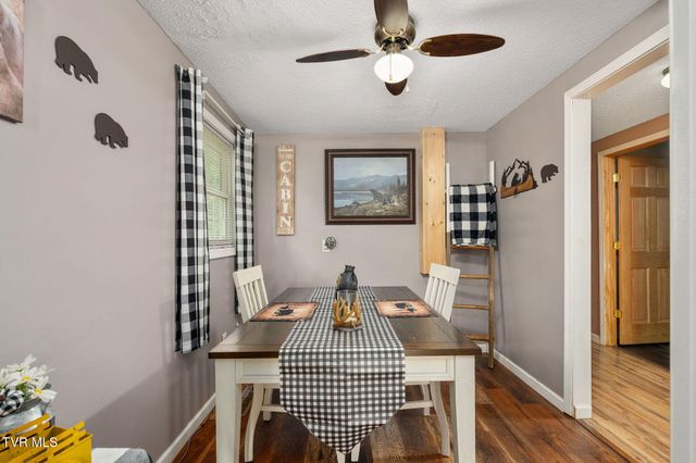 1025 Old Boones Creek Road, Jonesborough, TN 37659