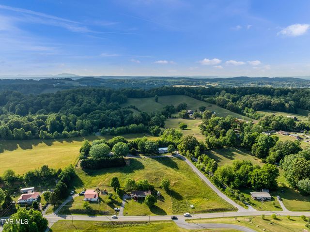 1025 Old Boones Creek Road, Jonesborough, TN 37659