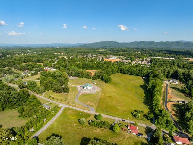 1025 Old Boones Creek Road, Jonesborough, TN 37659