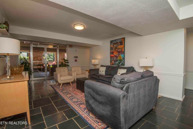 1400 Kenesaw Ave 23A, Knoxville, TN 37919