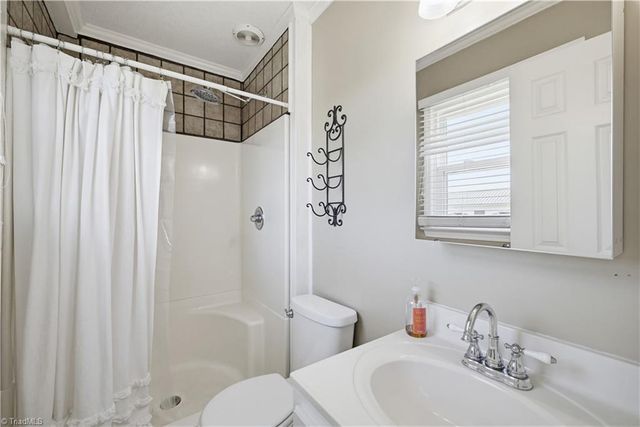 205 Cedarwood Trail, High Point, NC 27265