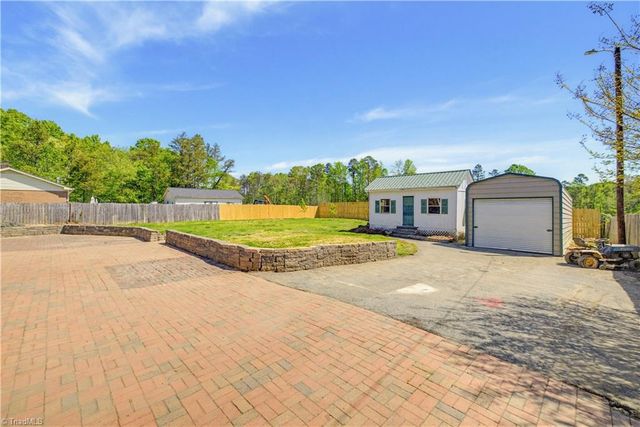 205 Cedarwood Trail, High Point, NC 27265