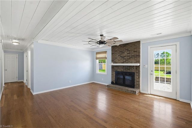 205 Cedarwood Trail, High Point, NC 27265