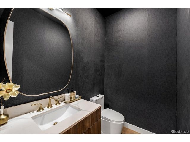 43 Albion St, Denver, CO 80220