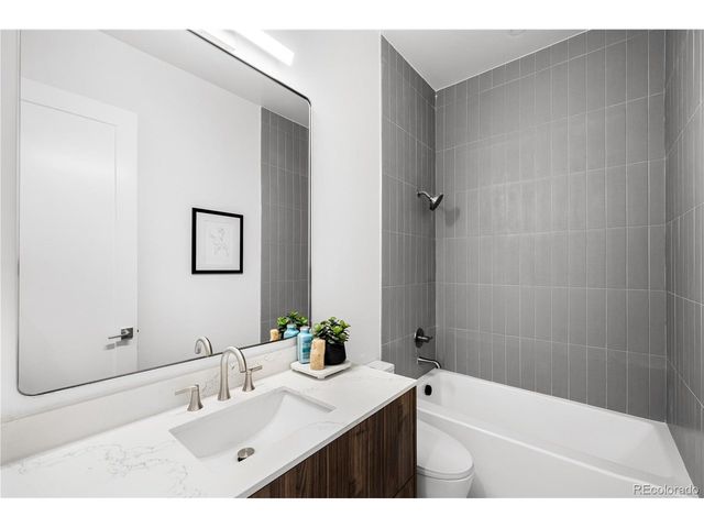 43 Albion St, Denver, CO 80220