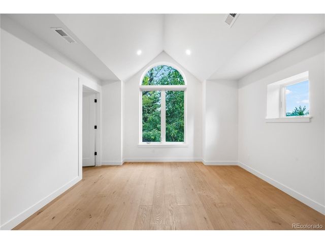 43 Albion St, Denver, CO 80220