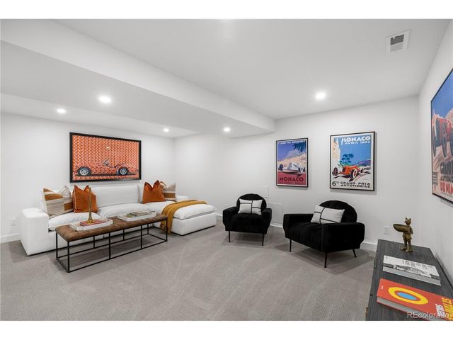 43 Albion St, Denver, CO 80220