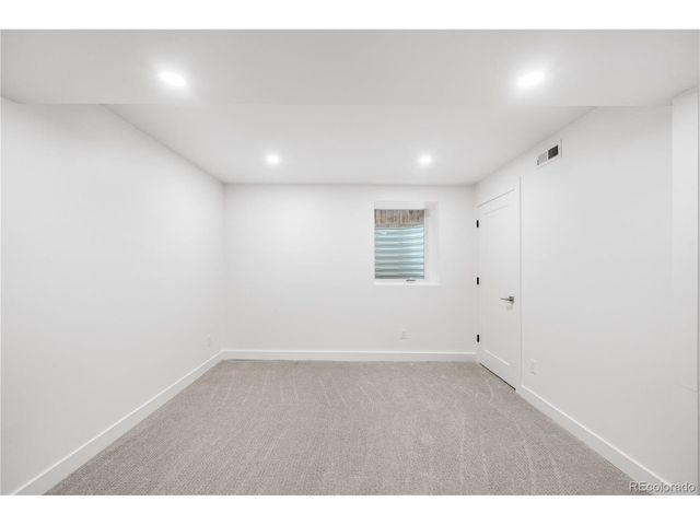 43 Albion St, Denver, CO 80220