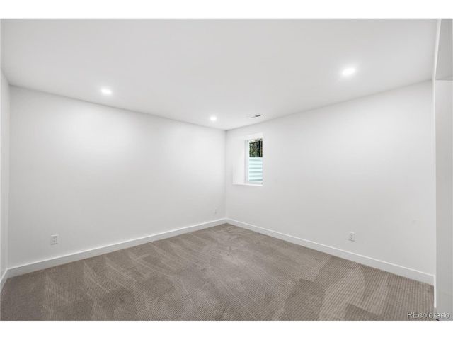 43 Albion St, Denver, CO 80220