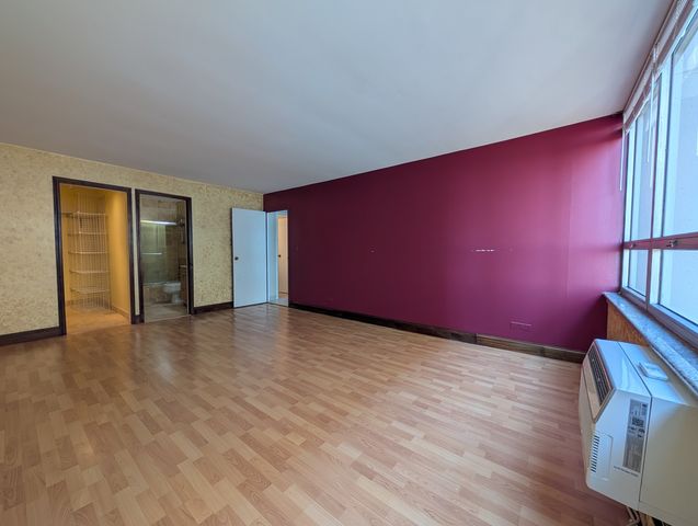 6171 N Sheridan Road 1412, Chicago, IL 60660