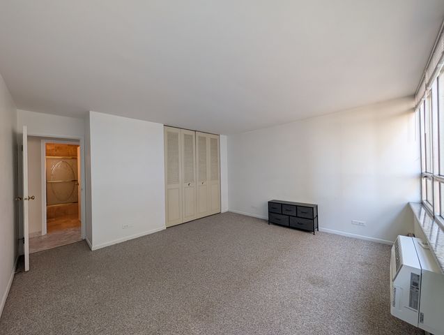 6171 N Sheridan Road 1412, Chicago, IL 60660