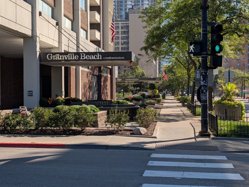 6171 N Sheridan Road 1412, Chicago, IL 60660