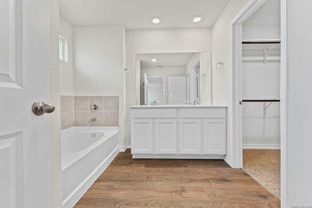 632 Sumpter Banks, Cibolo, TX 78108